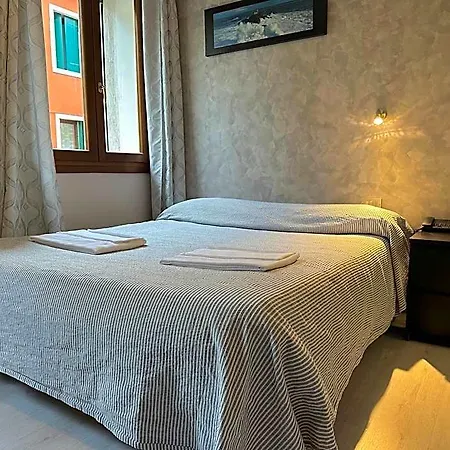 Roma Hotel